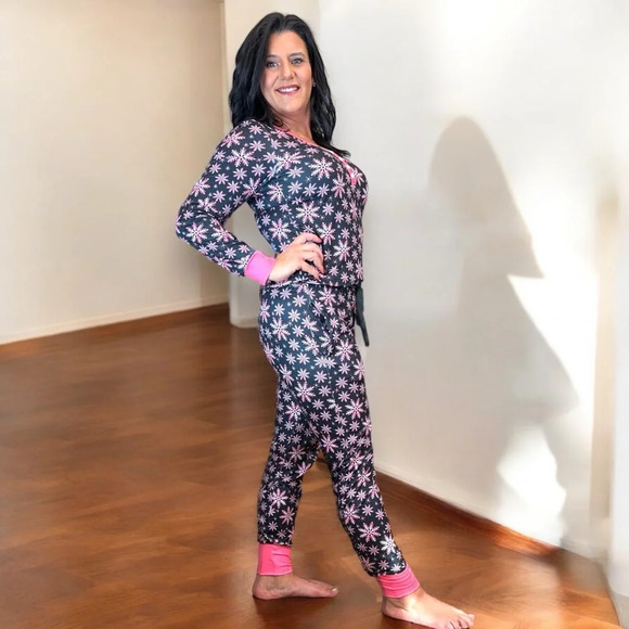 Shirley &‎ Stone jogger pajama lounge set pink snowflake - Picture 10 of 12